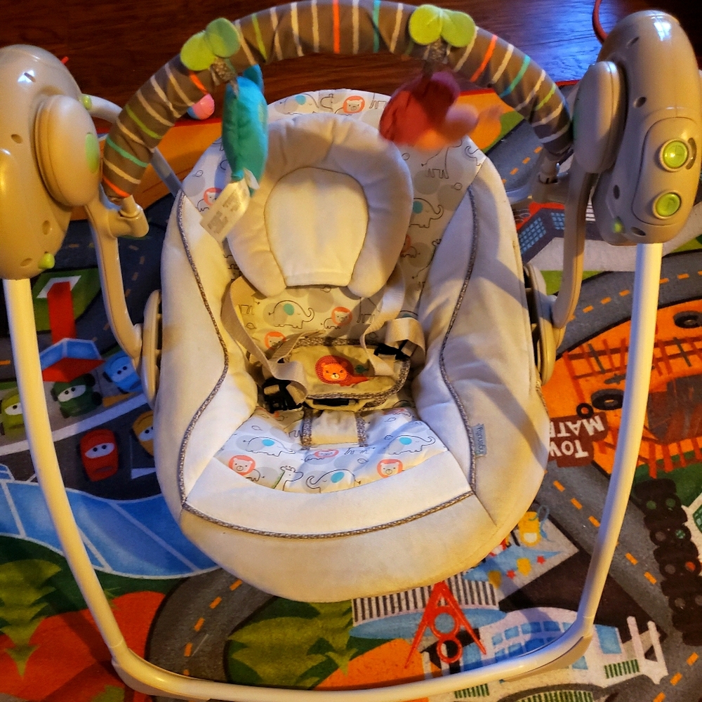 Baby swing